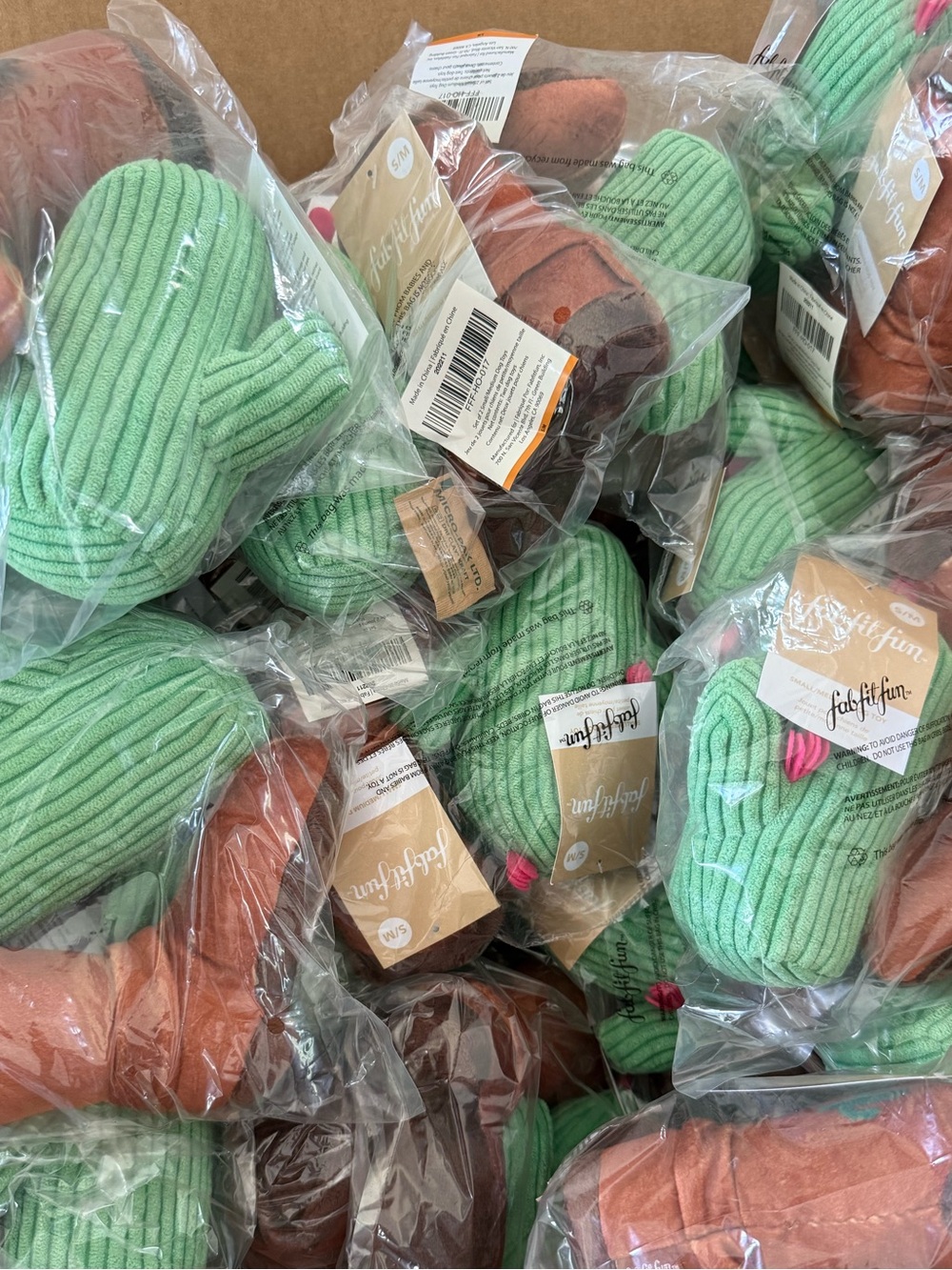 *NEW* 2PC* FABFITFUN Cowboy Boot & Cactus - S/ M Dog toys